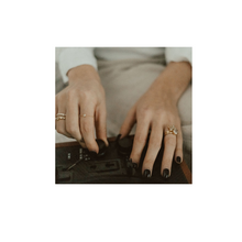 Load image into Gallery viewer, Confidence Booster Diamond Chain Ring