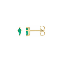 Load image into Gallery viewer, 14k Pistachio Green Sapphire Studs
